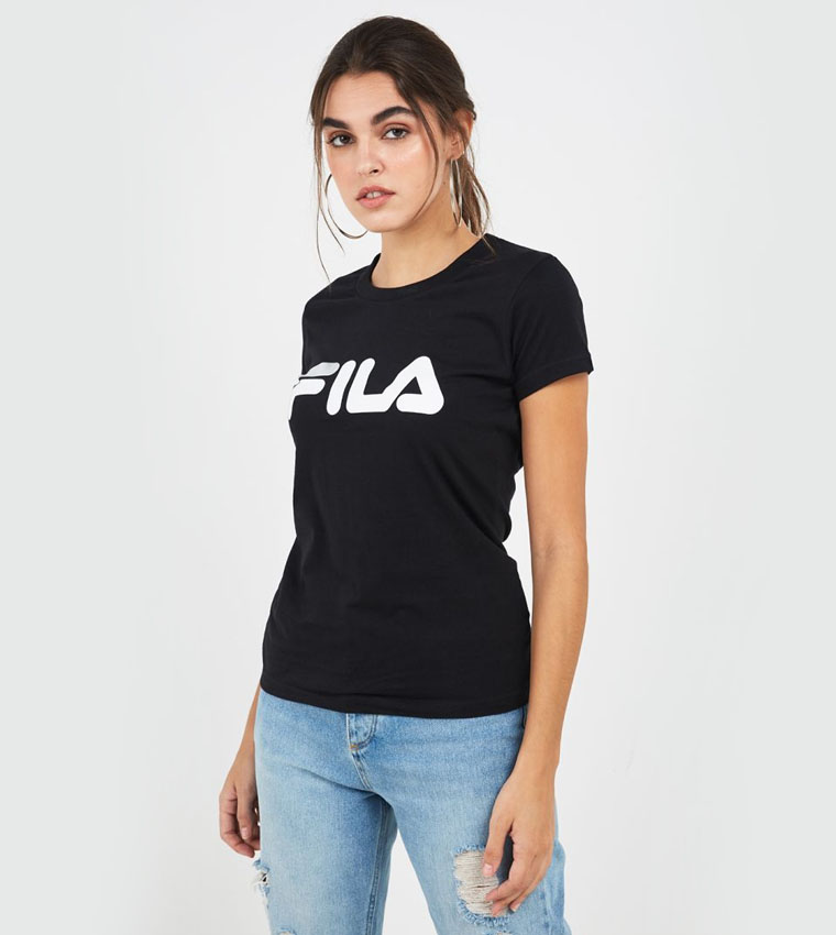 Black store fila clothing