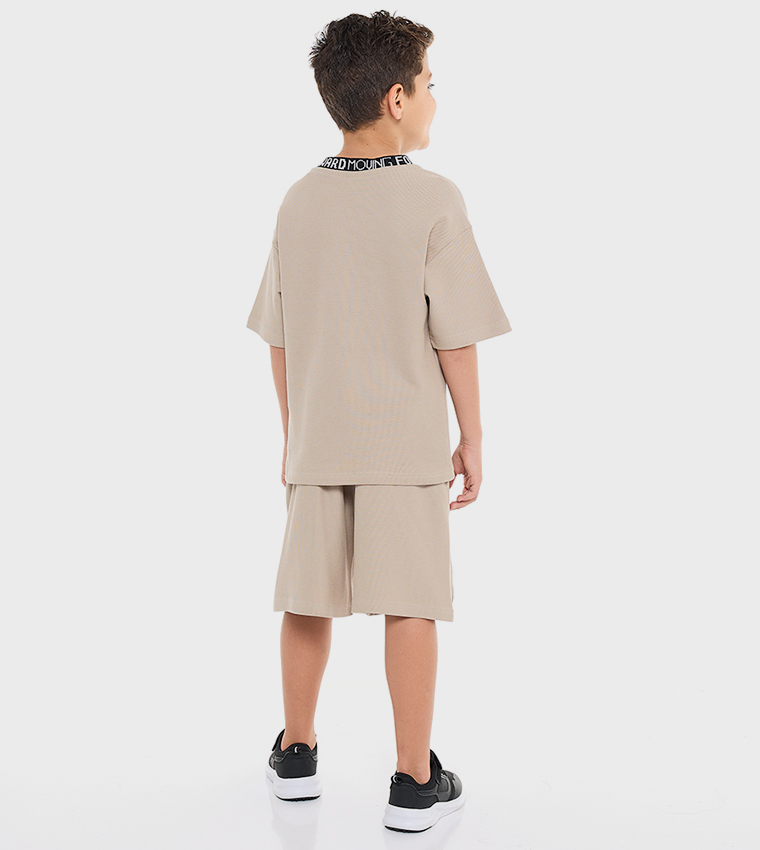 Label Detail Crew Neck T-Shirt and Shorts Set