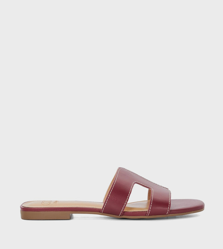 LOOPEY Cut-Out Flat Sandals