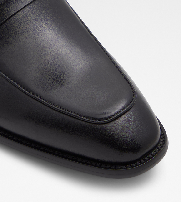 STERN Slip-On Loafers