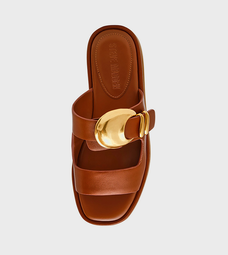 صندل بلاتفورم بإكسسوار معدني 