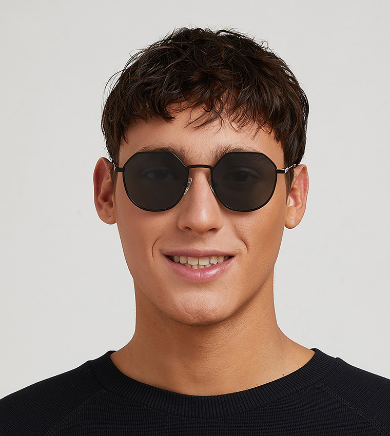Turn Up Polarised Retro Sunglasses