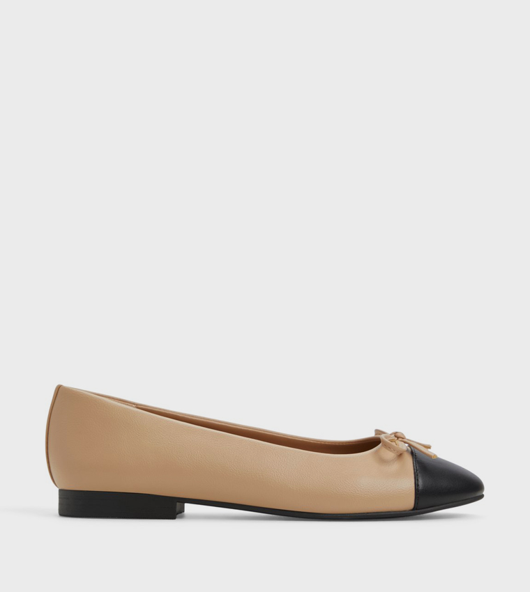 SWEETY Cap Toe Ballerinas