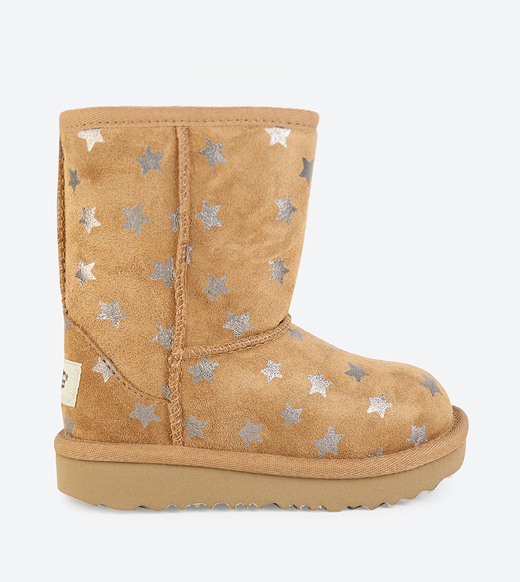 Ugg classic short outlet stars