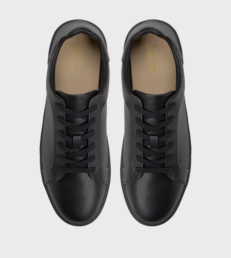 TABER Lace-Up Sneakers