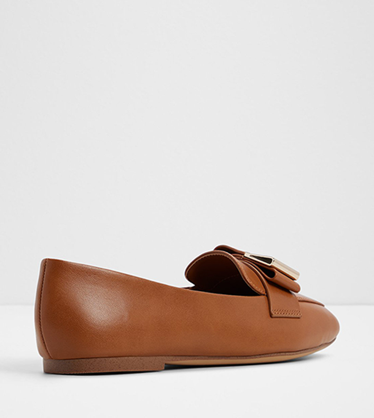 TALANANY Round Toe Loafers