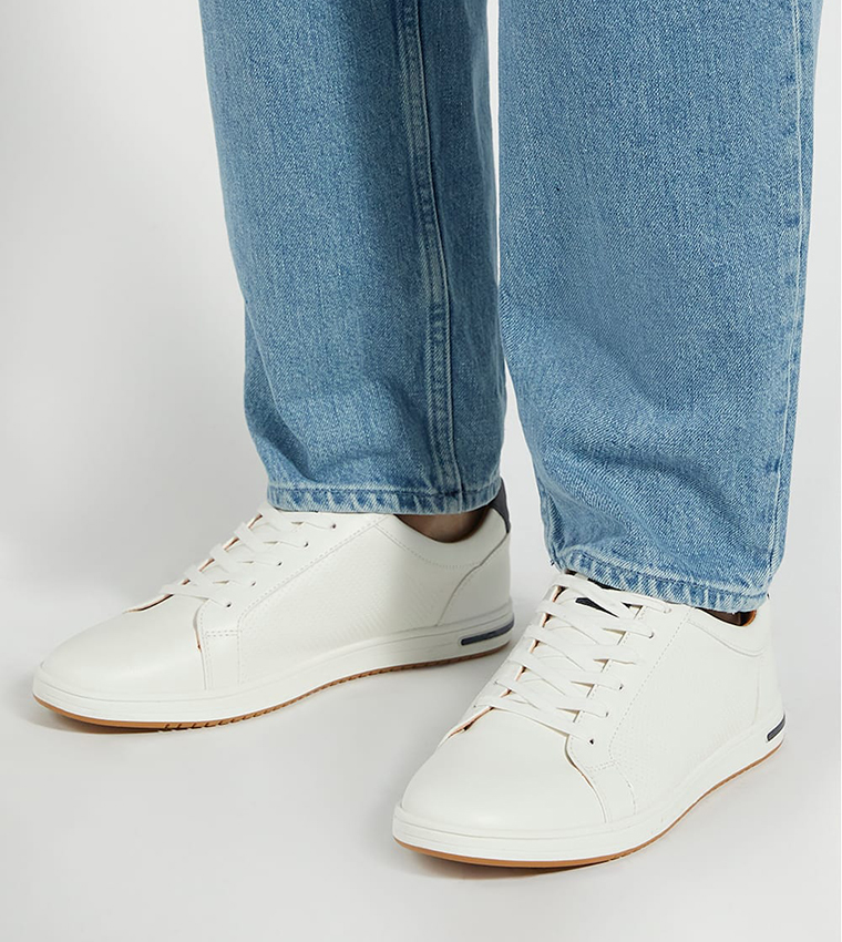 TEZZY Lace-Up Sneakers