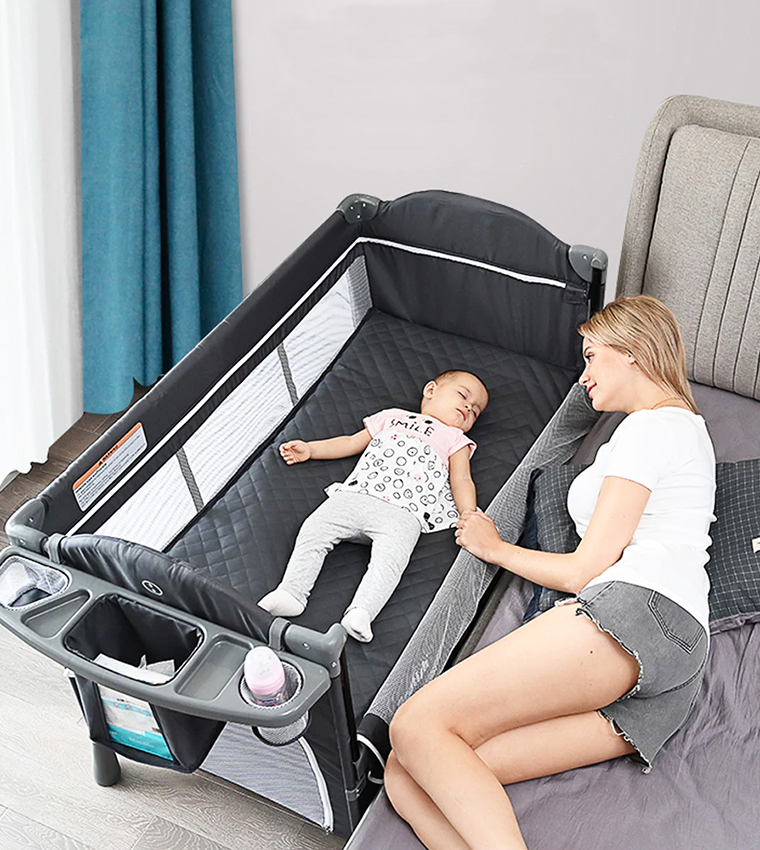4 in 1 Baby Bedside Co-Sleeper Bassinet and Playpen with Rocker