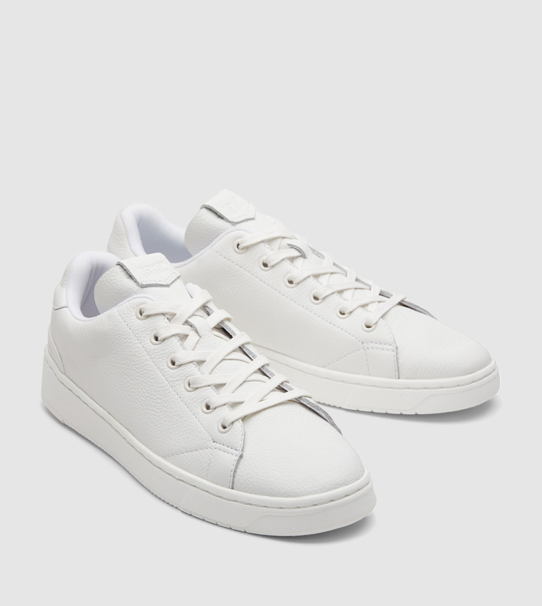 TRVL LITE 2.0 Low Top Sneakers