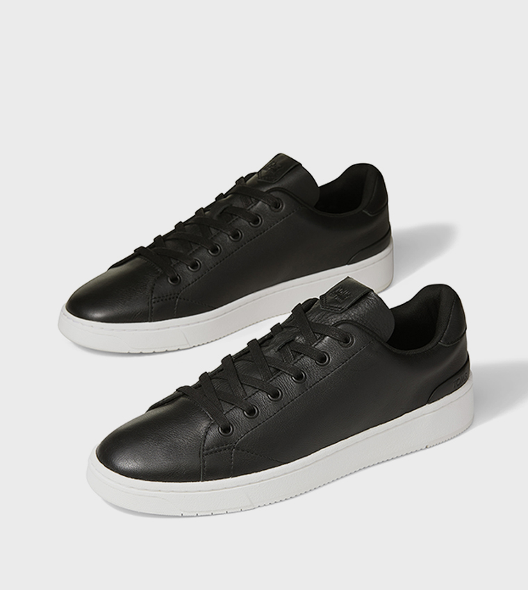 TRVL LITE 2.0 Low Top Lace-Up Sneakers