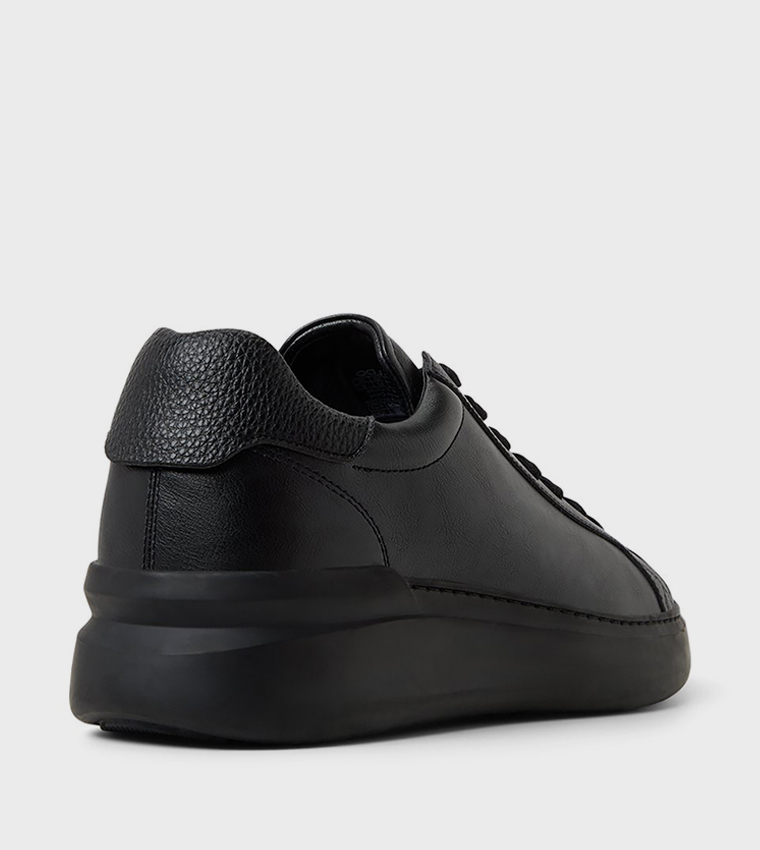 TODDY Lace-Up Sneakers