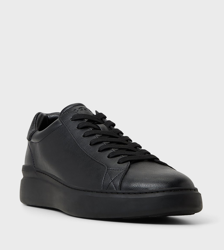 TODDY Lace-Up Sneakers