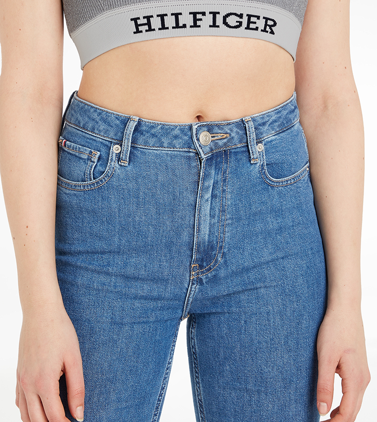 حمالة صدر رياضية بخصر مرن بشعار 