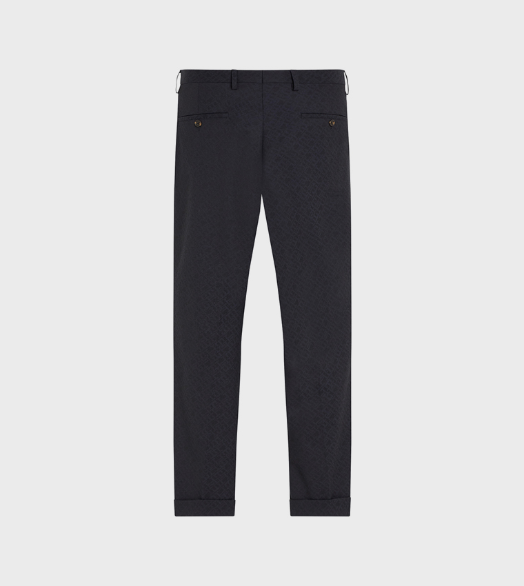 بنطال كاجوال بأزرار ونقشة مونوغرام