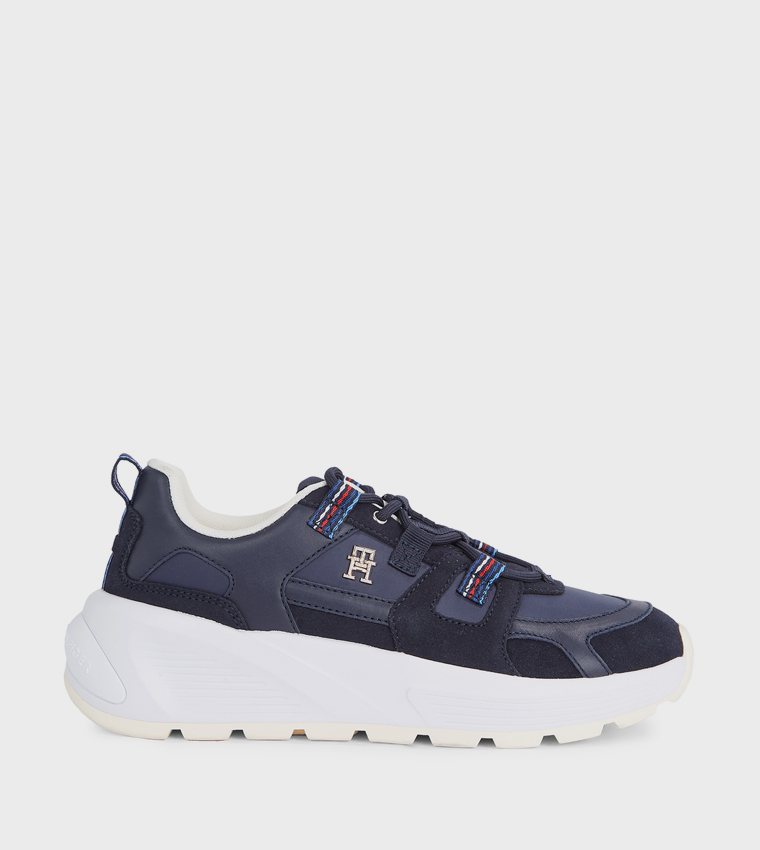 Round Toe Chunky Runner Sneakers
