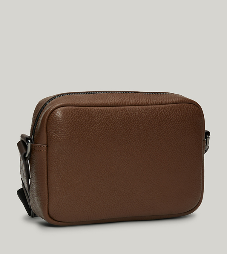 حقيبة كاميرا بشعار