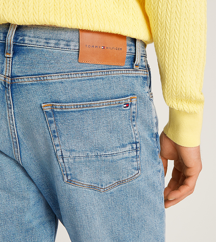 Washed Mid Rise Straight Fit Jeans