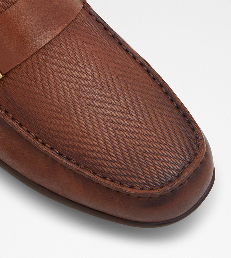 TOURFLEX Slip-On Loafers