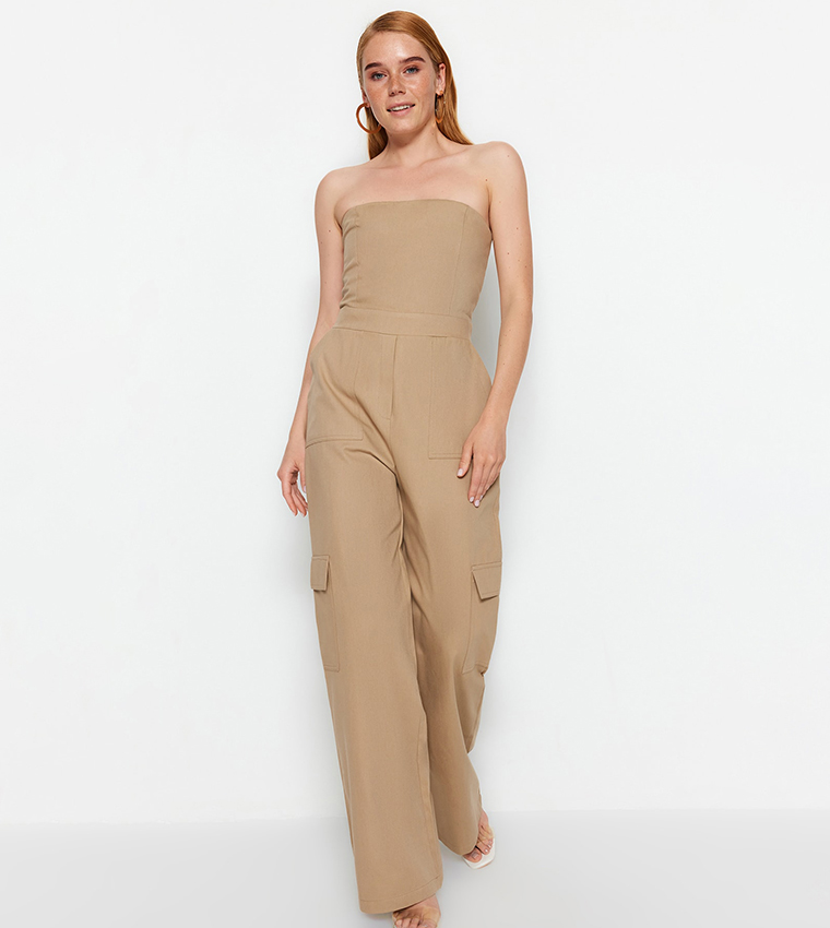 Cargo store jumpsuit beige