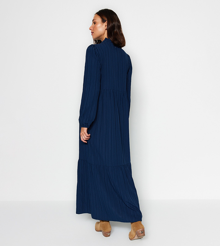 Buy Trendyol Woven Bishop Sleeves Maxi Dress In NAVY BLUE | 6thStreet UAE