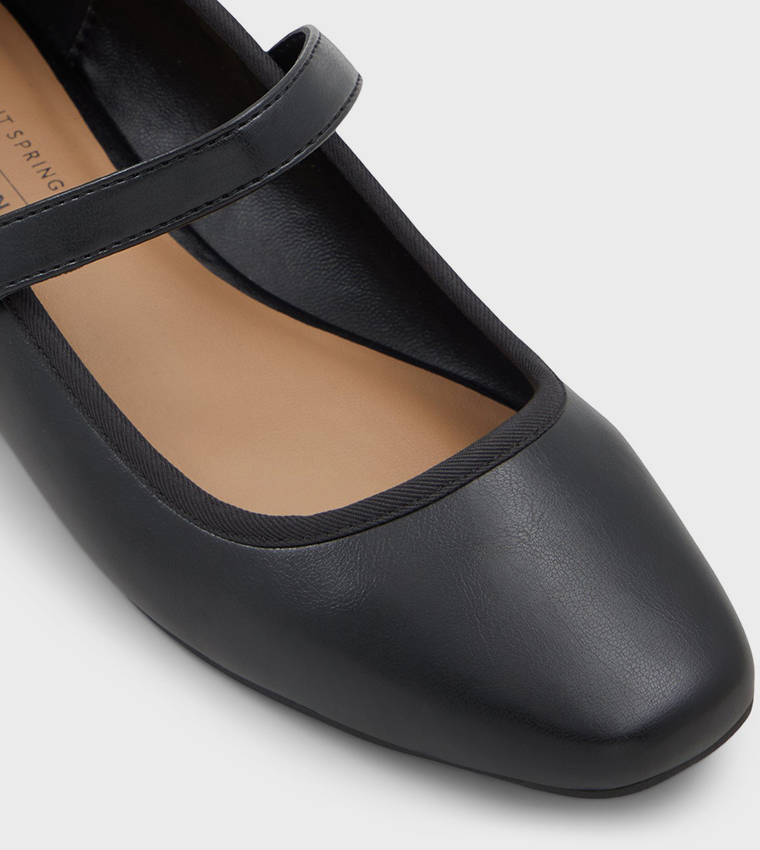 TRINA Solid Mary Jane Shoes