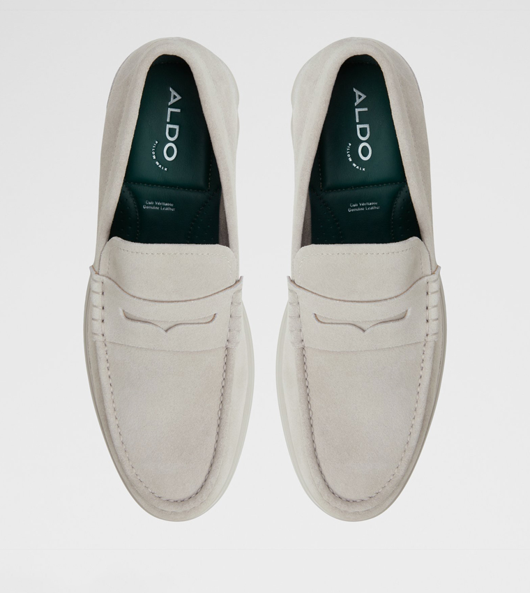 TUCKER Textured Loafers