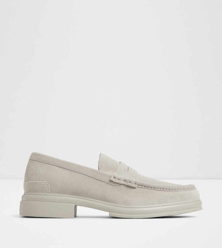 TUCKER Textured Loafers