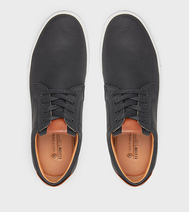 TUREAUX Lace-Up Casual Shoes