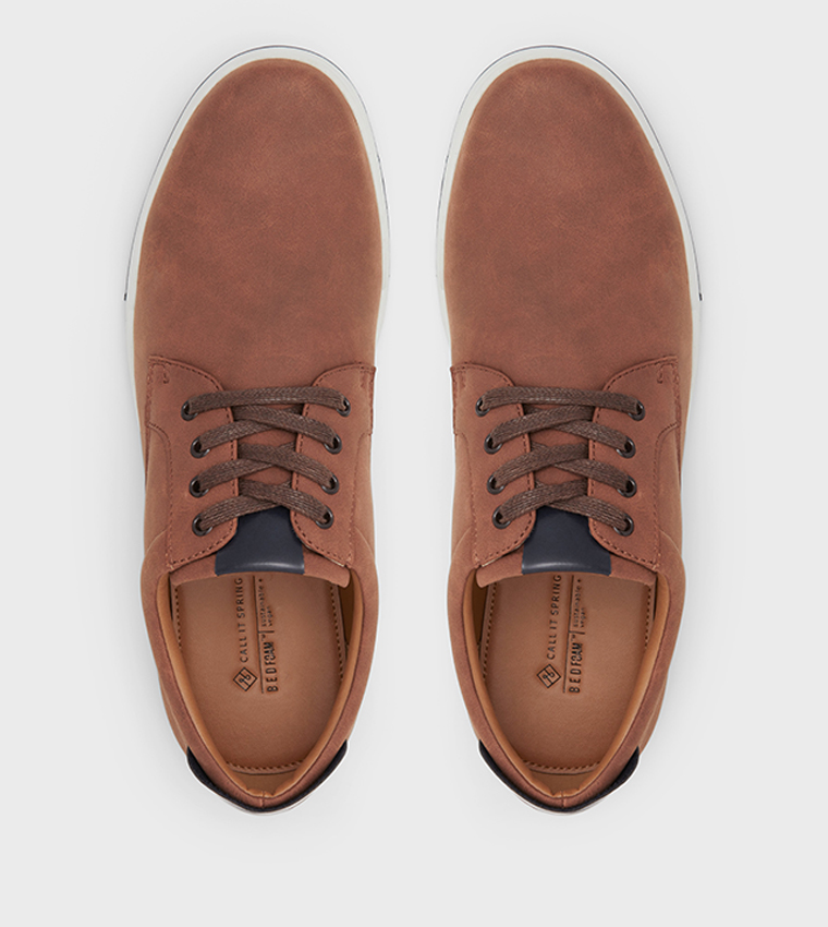 TUREAUX Lace-Up Casual Shoes