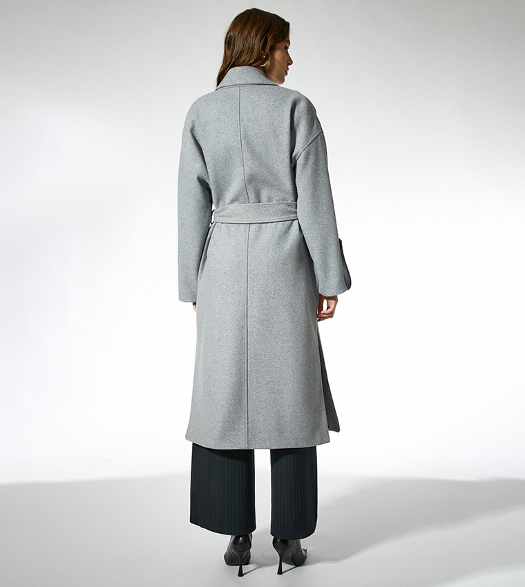 Overcoat sleeve outlet length