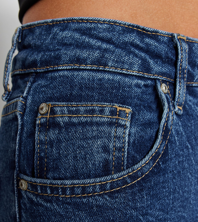 High Waist Straight Fit Jeans