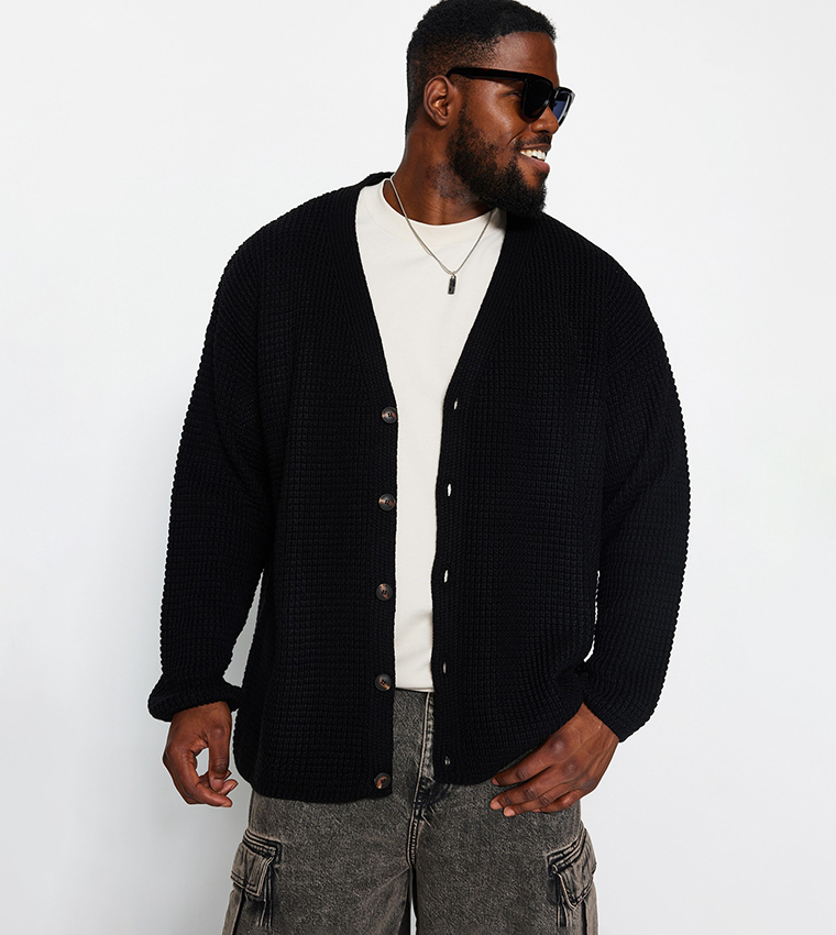 Oversized black 2025 cardigan with pockets