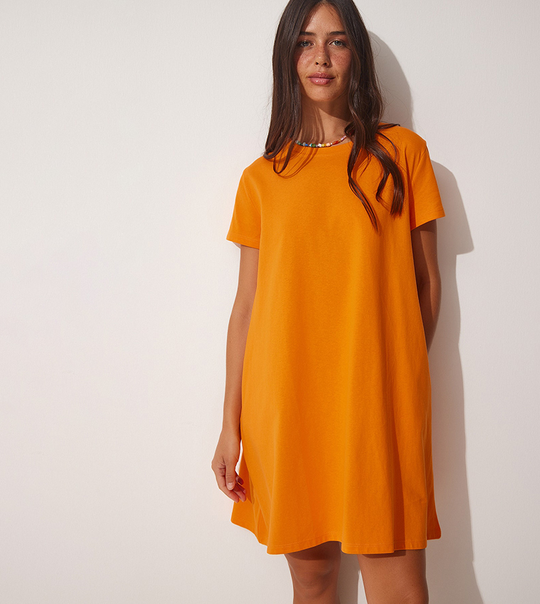 Orange shift 2025 dress with sleeves