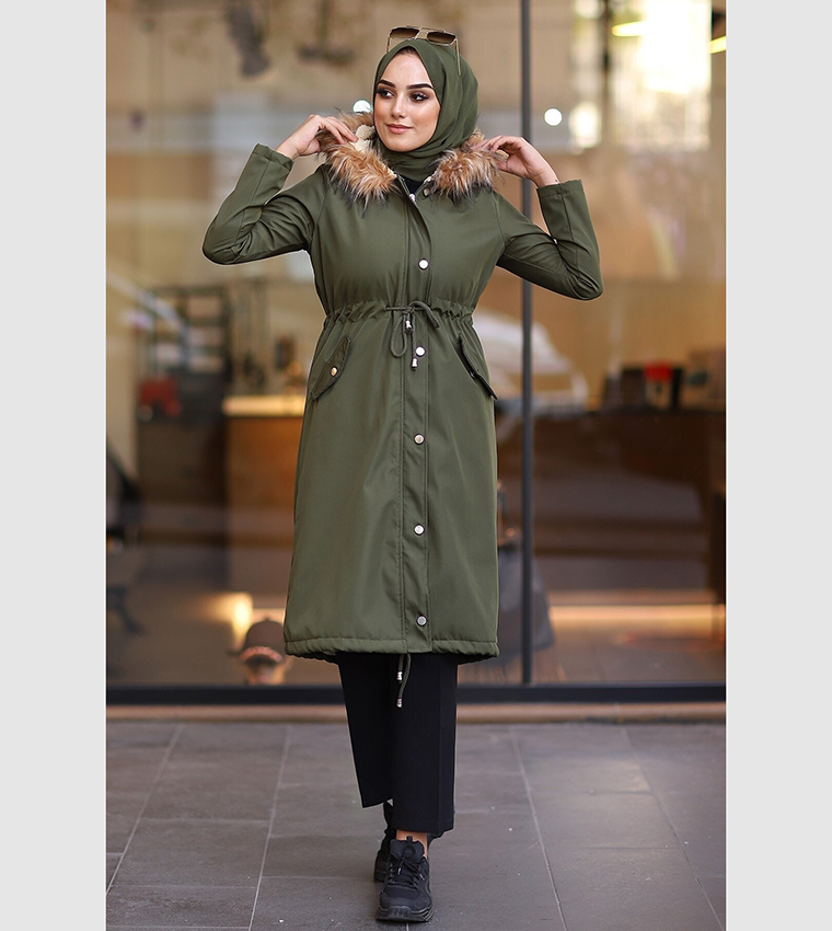 اشتري ان ستايل Snap Button Long Sleeves Parka Jacket بلون كاكي 6ستريت