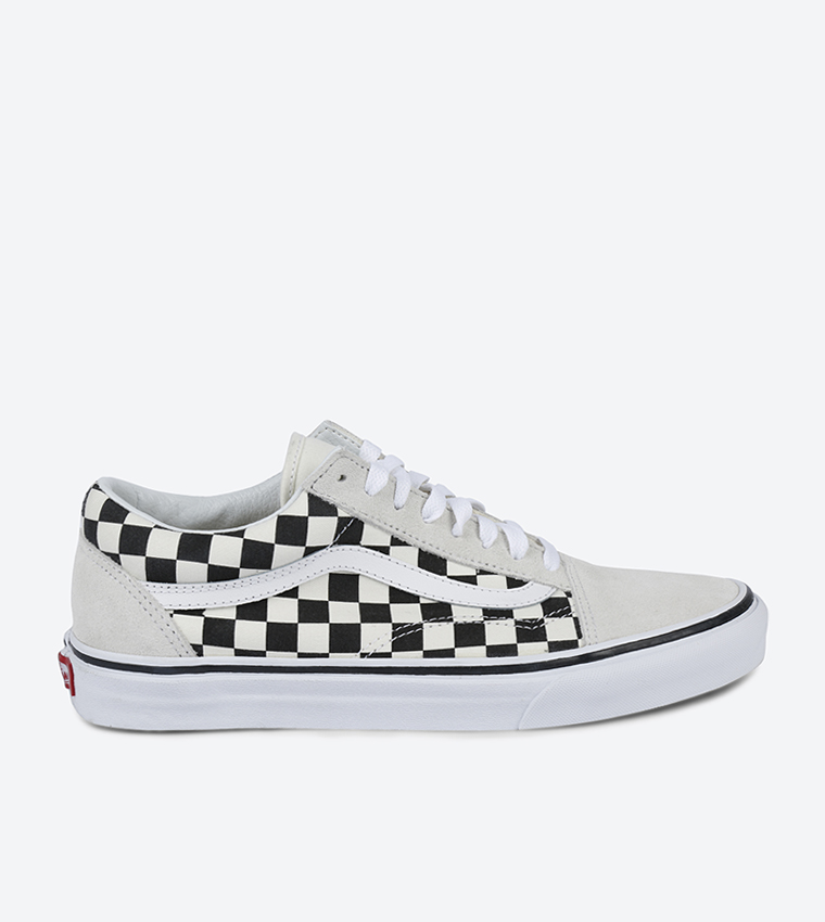 Buy Vans Old Skool Checkered Slip Ons White In White | 6thStreet Qatar