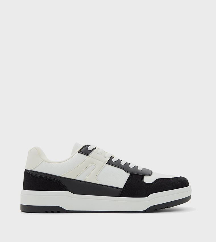 VALLELY Lace-Up Sneakers