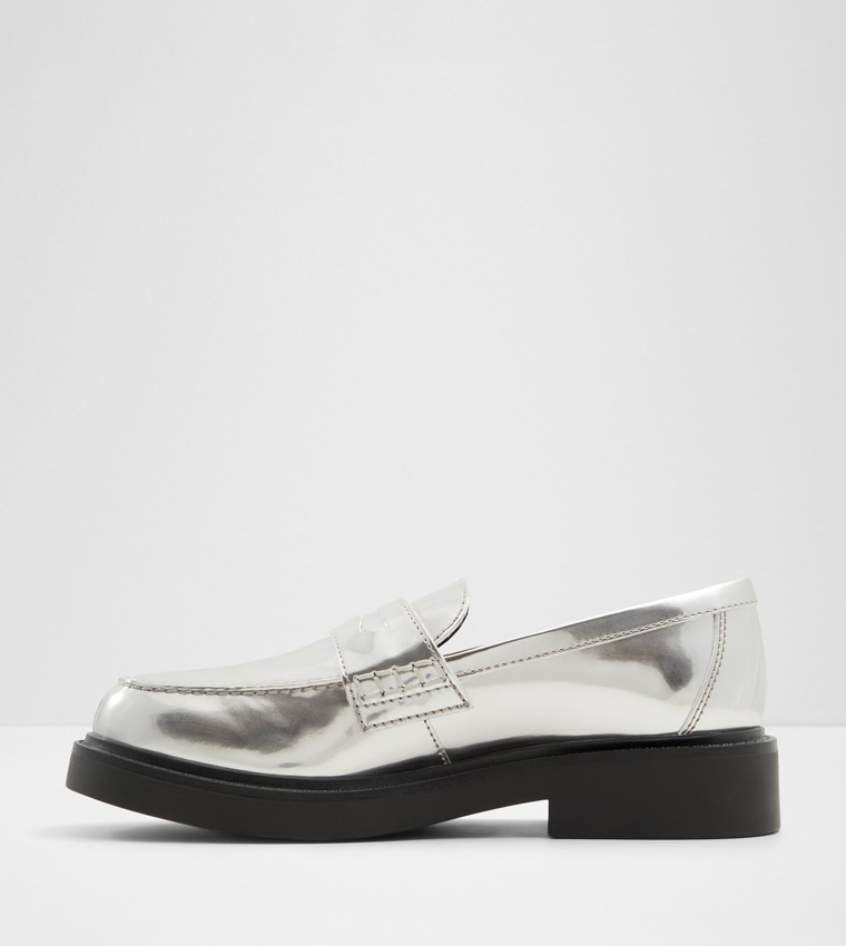 VERIMA Metallic Loafers