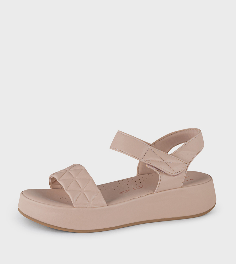 صندل نسائي بلاتفورم بحزام فليكرو 