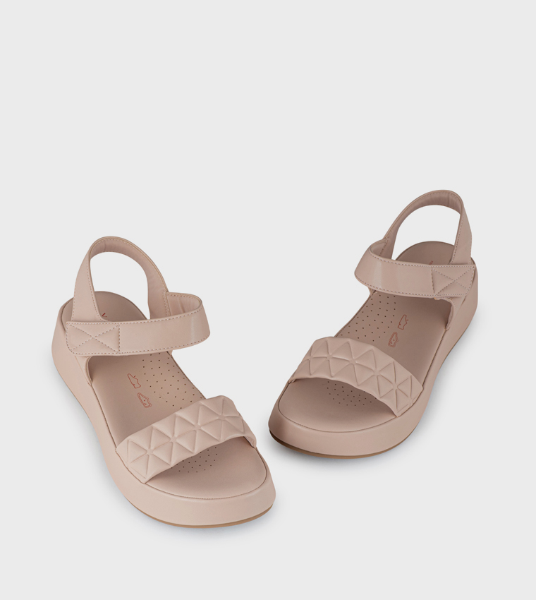 صندل نسائي بلاتفورم بحزام فليكرو 