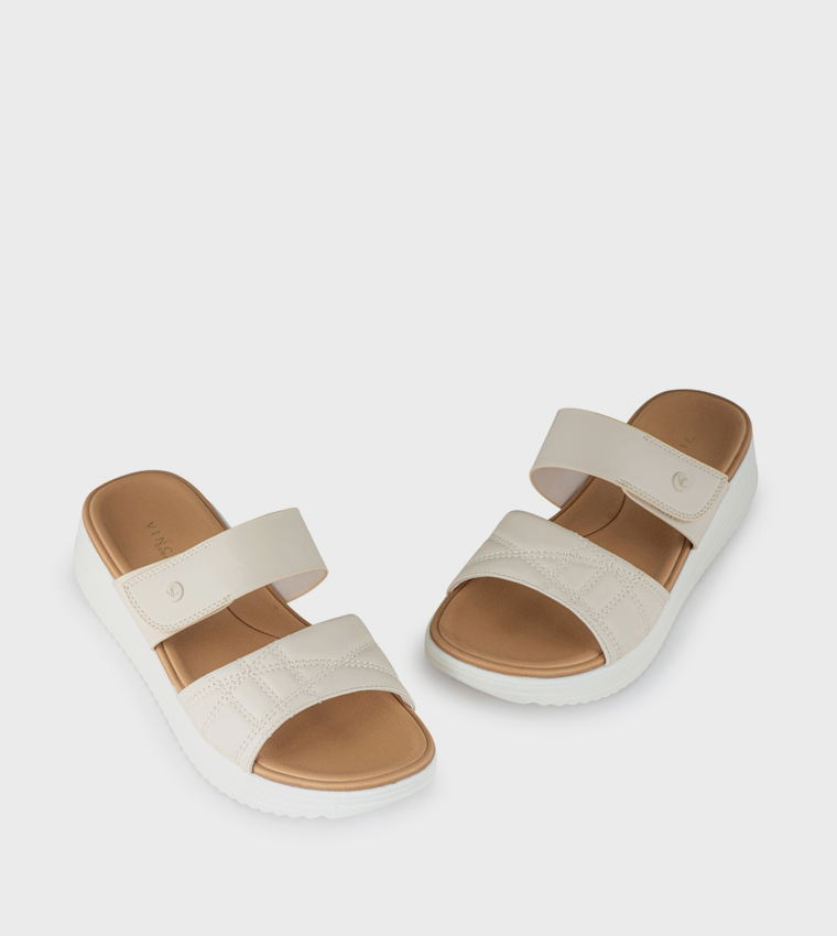 صندل نسائي بلاتفورم 