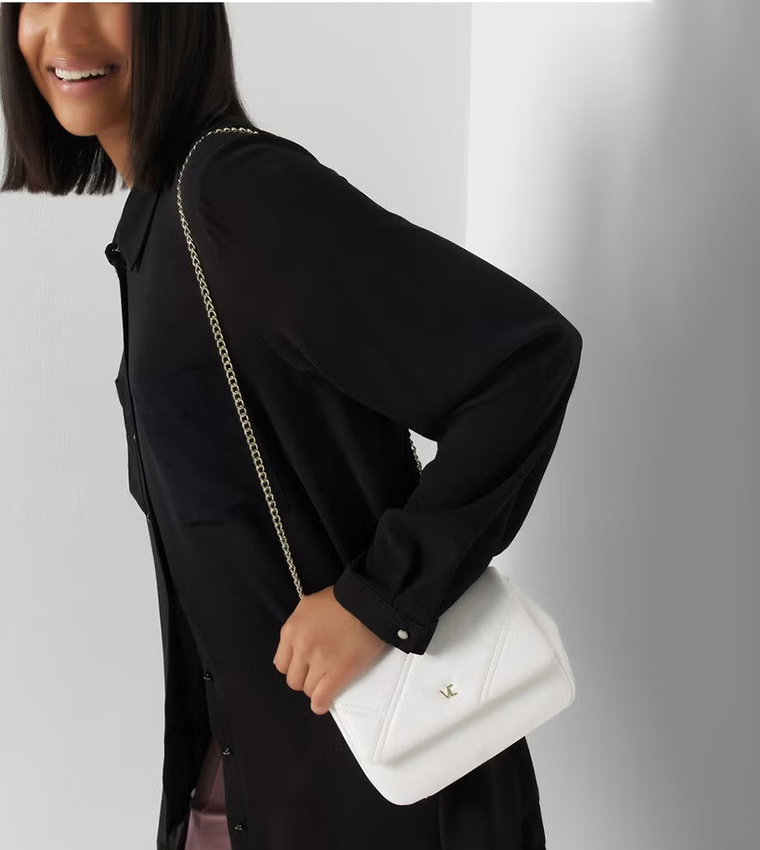 Buy VINCCI Logo Detail Shoulder Bag In White 6thStreet UAE