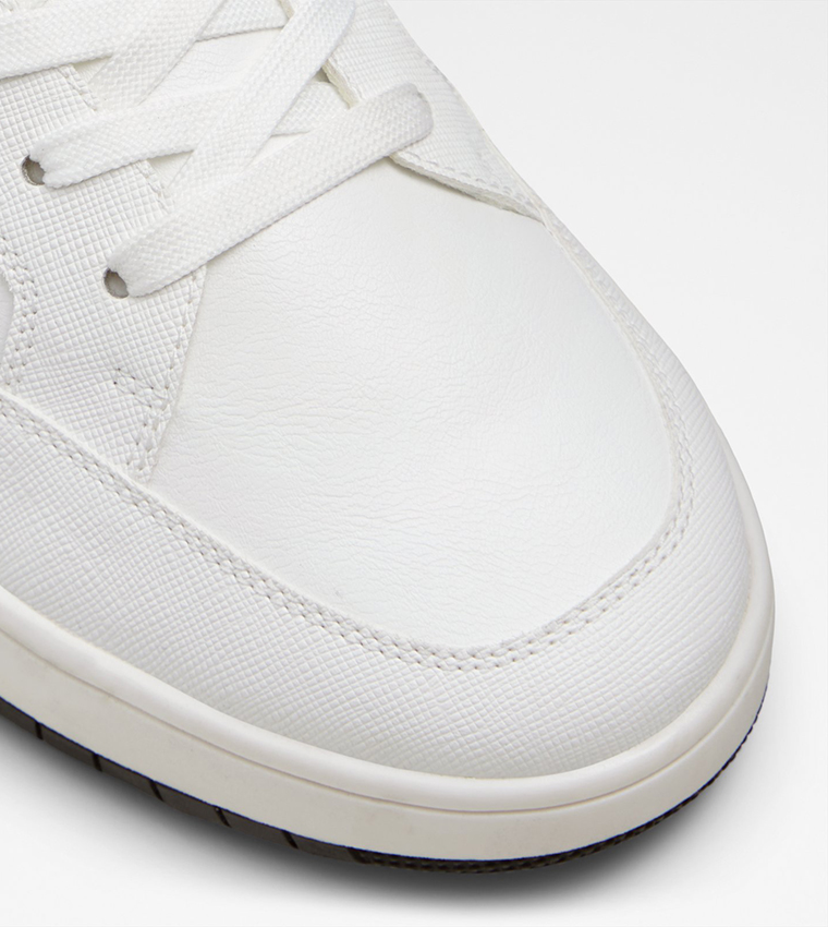 VICTOR Lace-Up High Top Sneakers