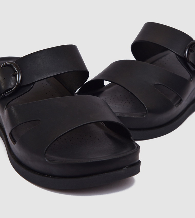 Buckle Detail Comfort Platform Sandals
