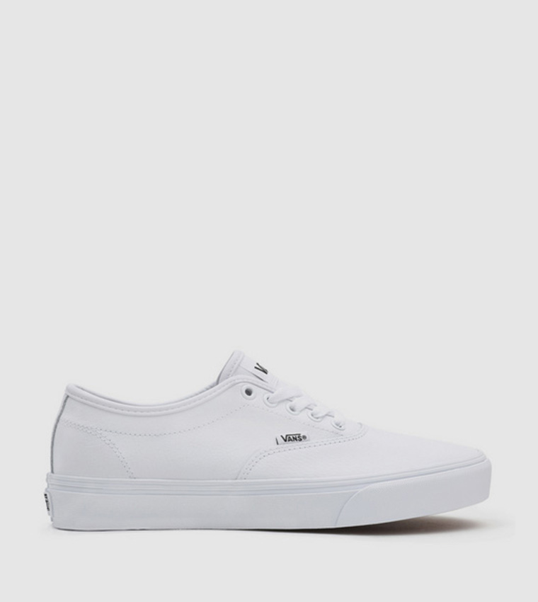 Buy Vans Doheny Decon Low Top Sneaker In White | 6thStreet Saudi Arabia