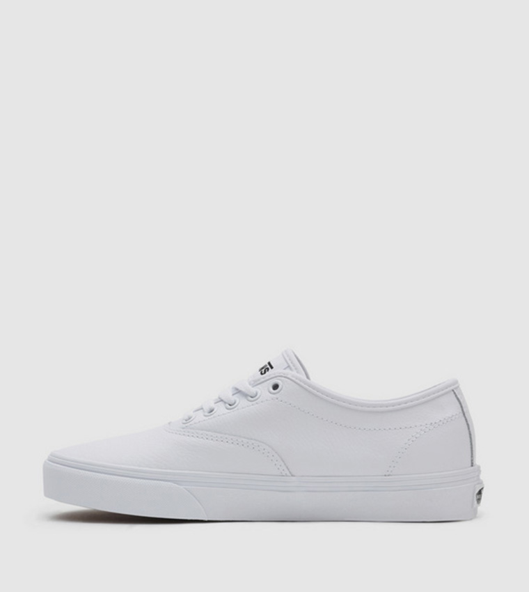 Buy Vans Doheny Decon Low Top Sneaker In White | 6thStreet Saudi Arabia