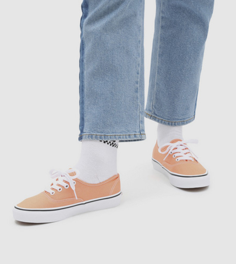 Authentic Low Top Sneaker