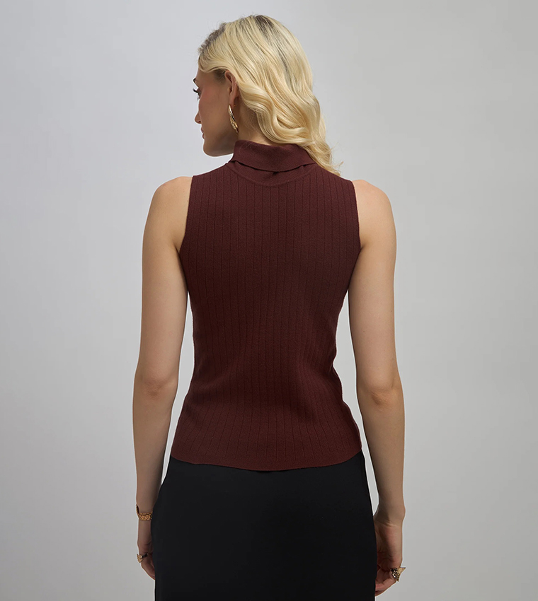 Ribbed Turtleneck Sleeveless Top