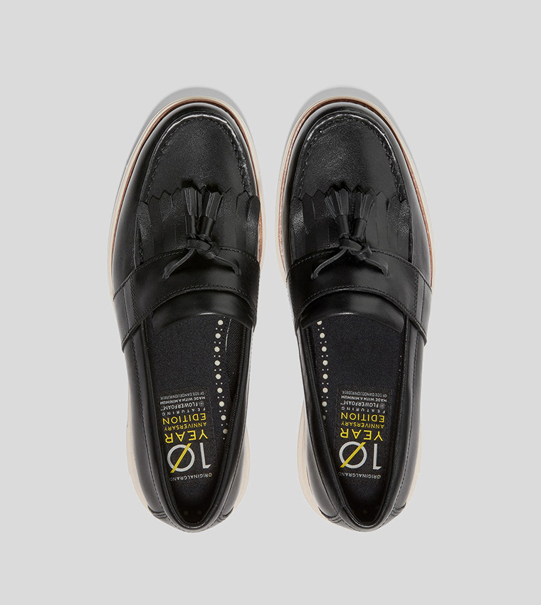 Buy Cole Haan Original Grand Kiltie Loafers In Black 6thstreet Kuwait 7792