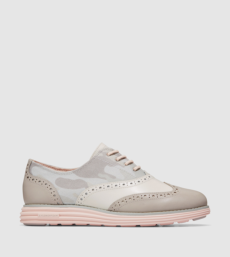 Cole haan best sale grand shortwing oxford