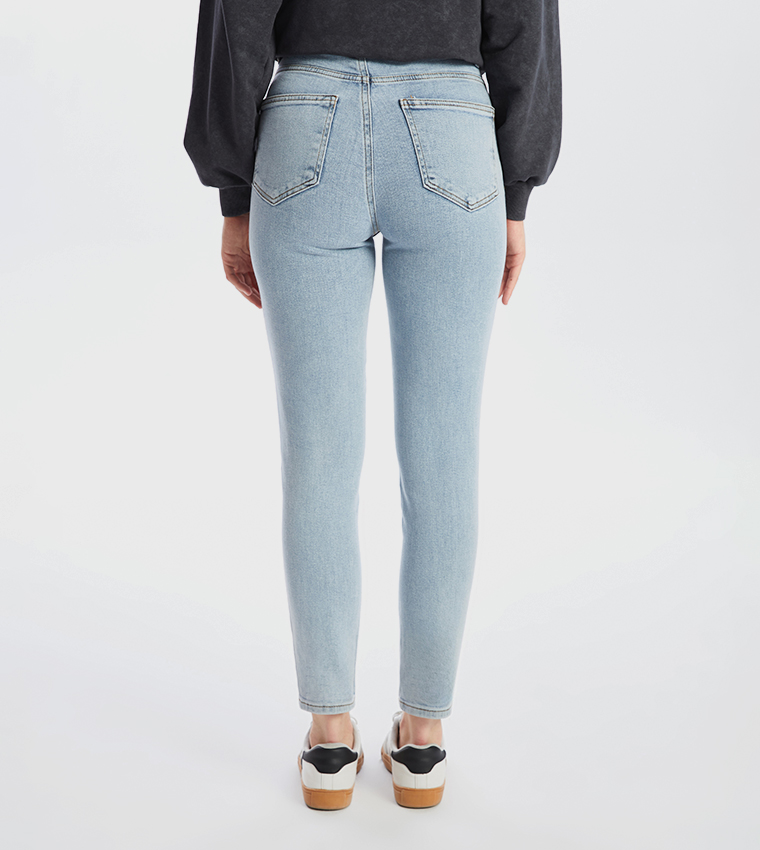 Washed High Waist Mom Fit Jeans